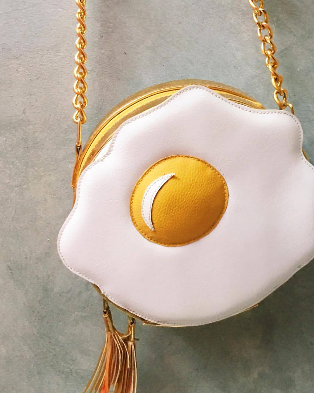 Fried egg crossbody bag