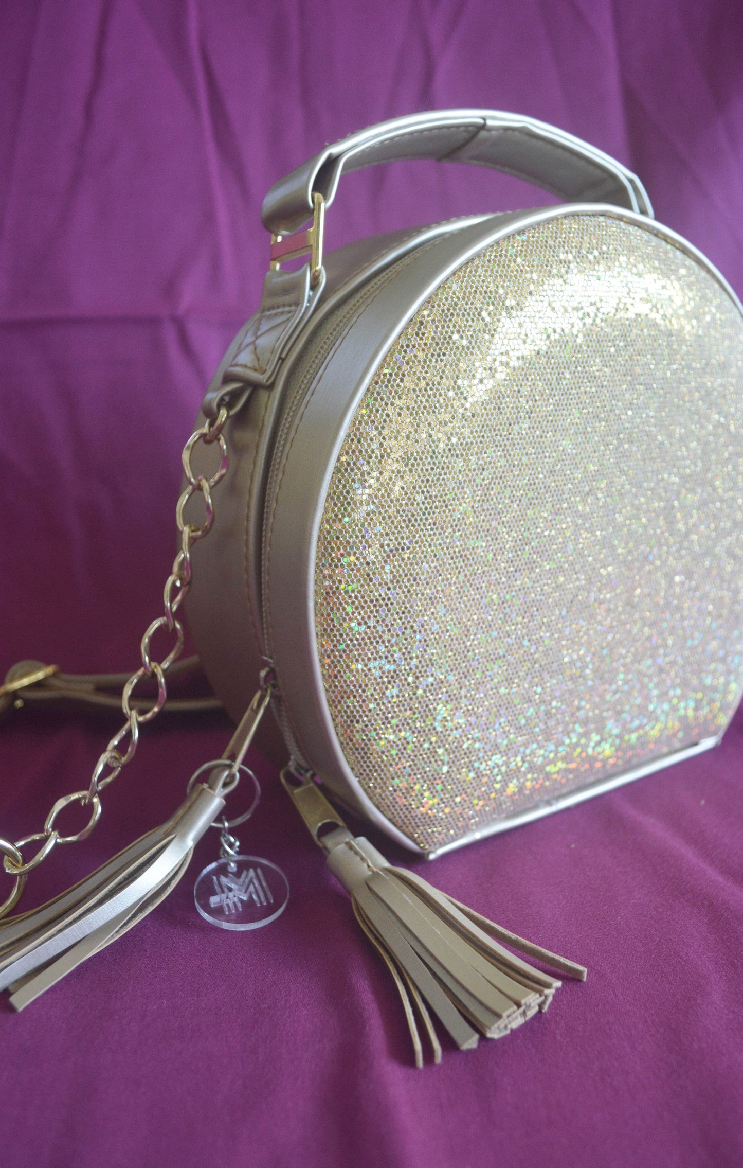 Ellipse crossbody/handbag