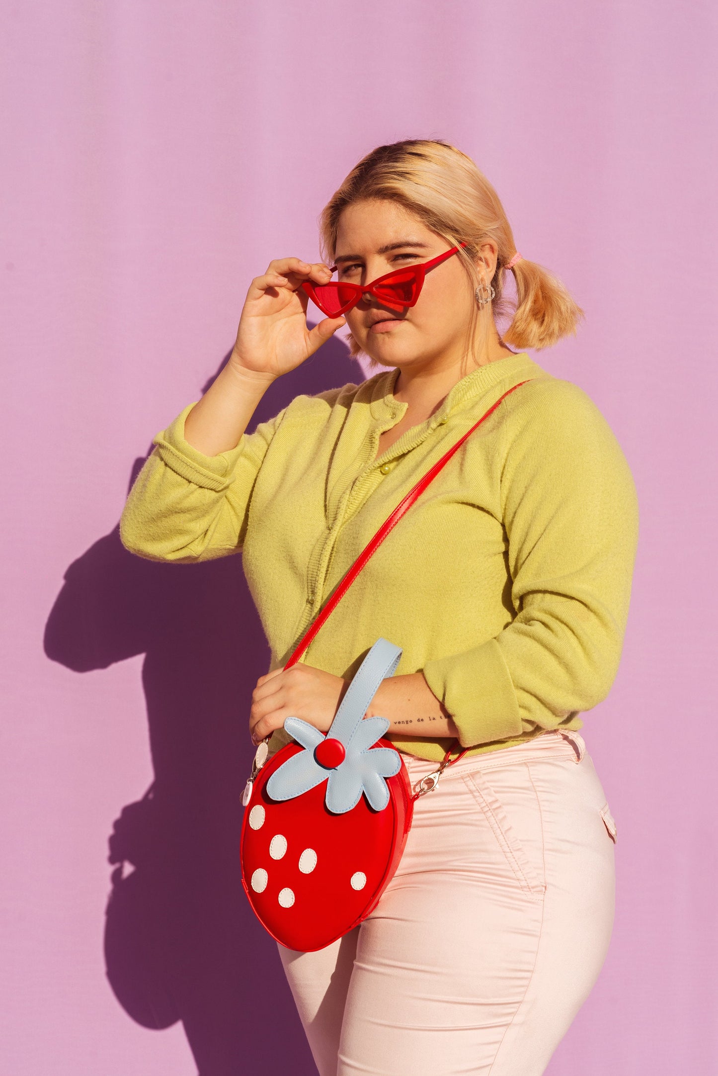 Fresa Flor- Stawberry Handtasche/ Crossbody normale Größe