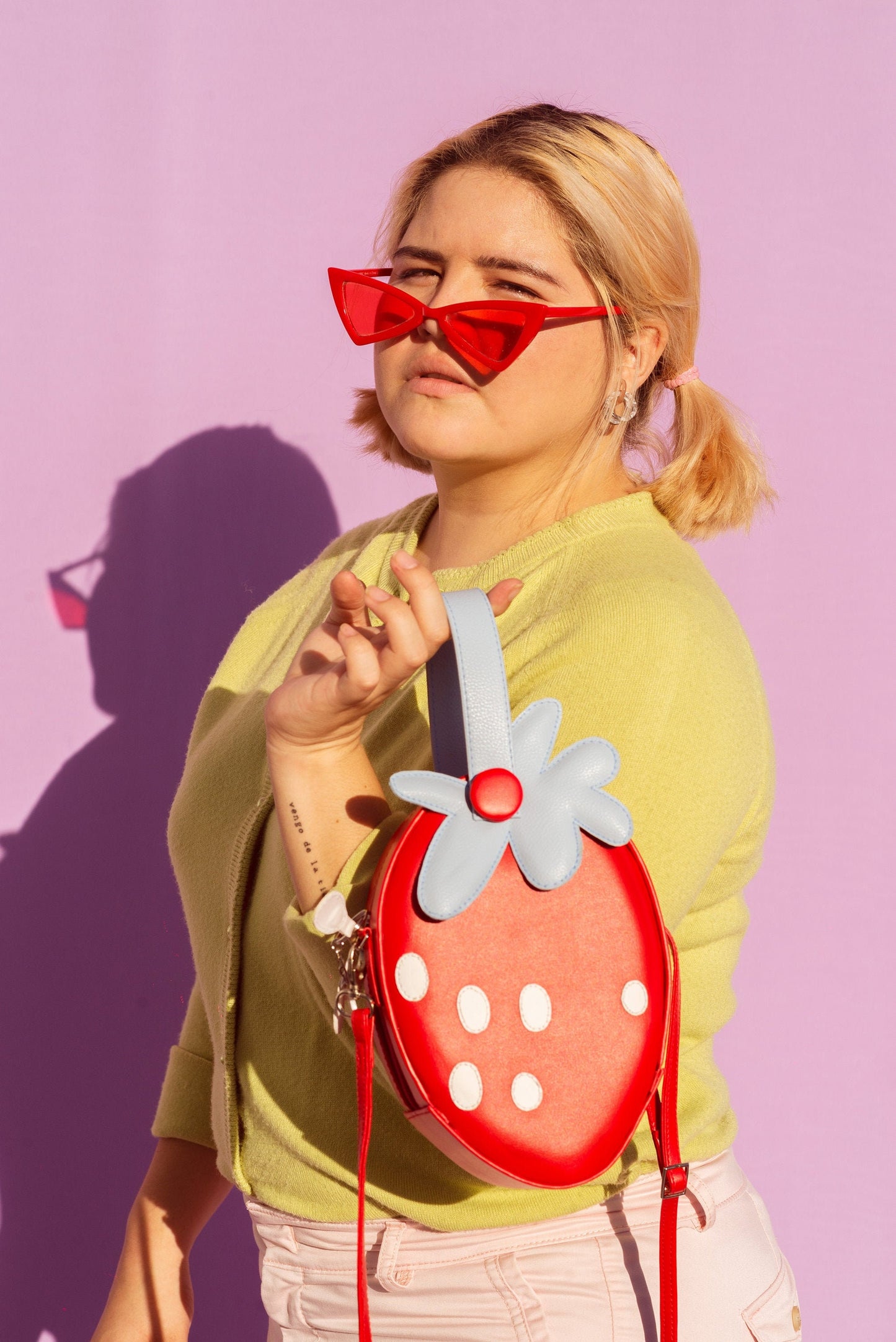 Fresa Flor- Stawberry Handtasche/ Crossbody normale Größe