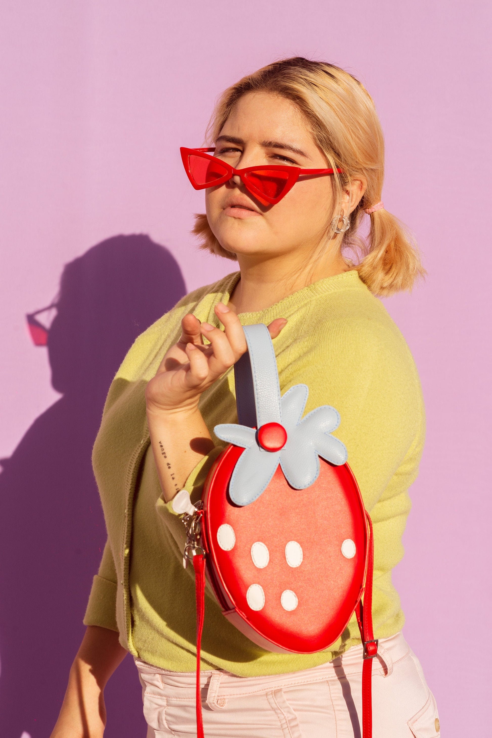 Fresa Flor- Stawberry Handtasche/ Crossbody normale Größe